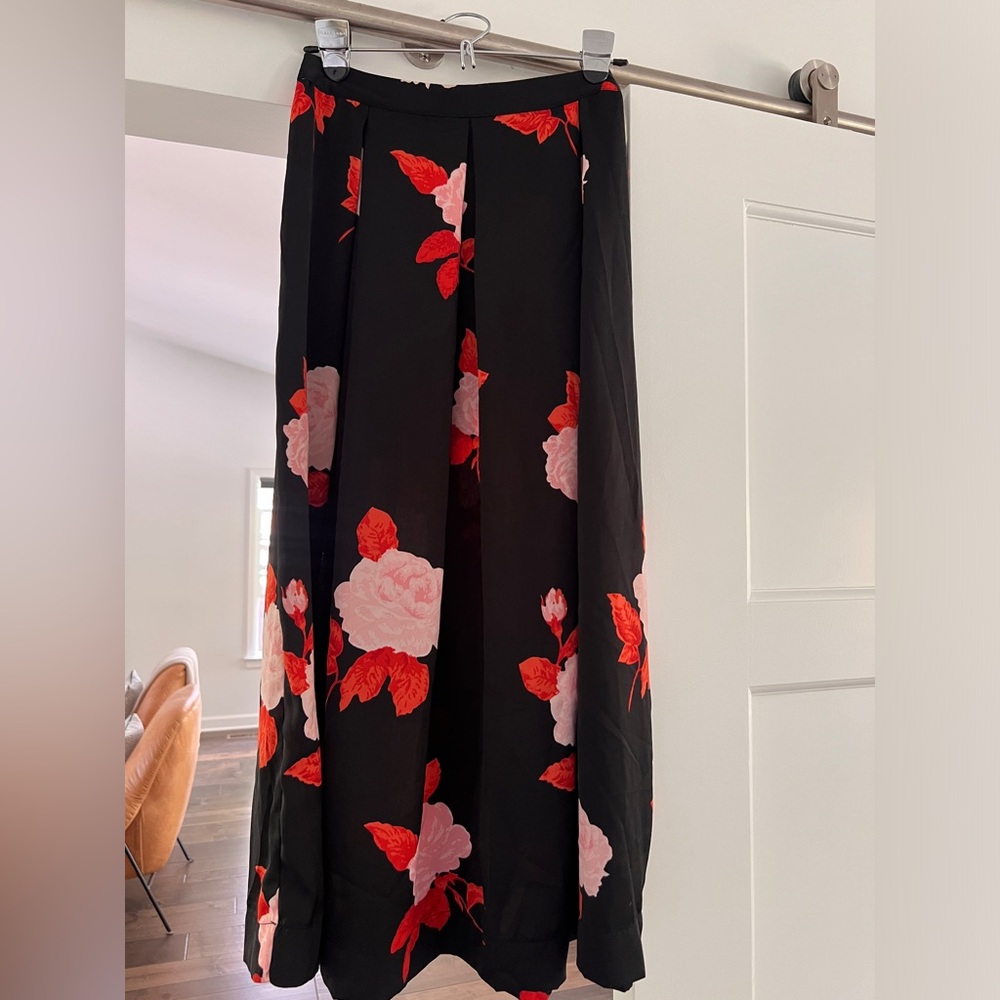 Who What Wear Black Floral Skirt